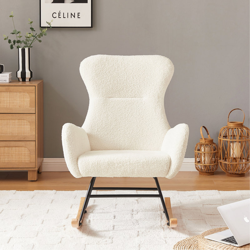 Chaise berçante en tissu blanc cassé Teddy