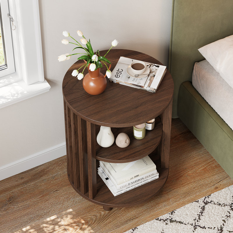 Table de chevet ronde avec tablette ouverte Yeva, 19.7'' H X 15.8'' W X 15.8'' D, Noyer, Individuel