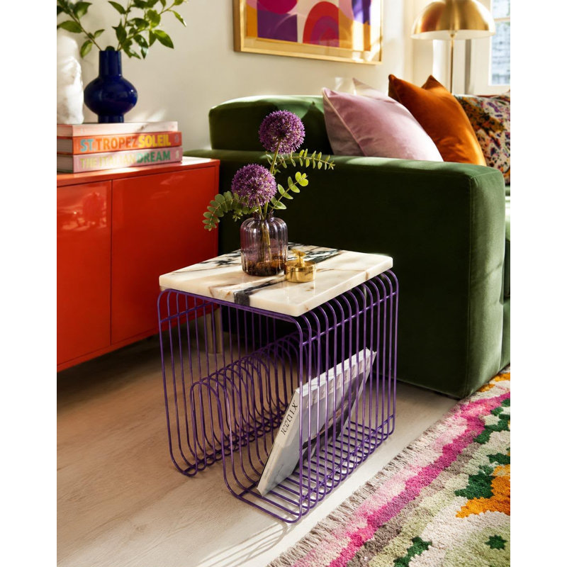 Table d'appoint en marbre Calacatta Viola avec piètement en métal violet