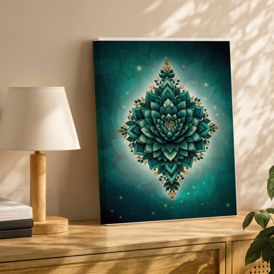 La toile crée un design complexe de mandala avec un grand art mural symétrique au centre avec des pétales superposés