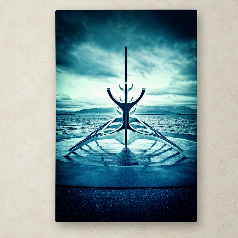 «Fadel Viking Ship» par Philippe Sainte-Laudy, reproduction de photo sur toile tendue, H 24 po x l 16 po x P 2 po