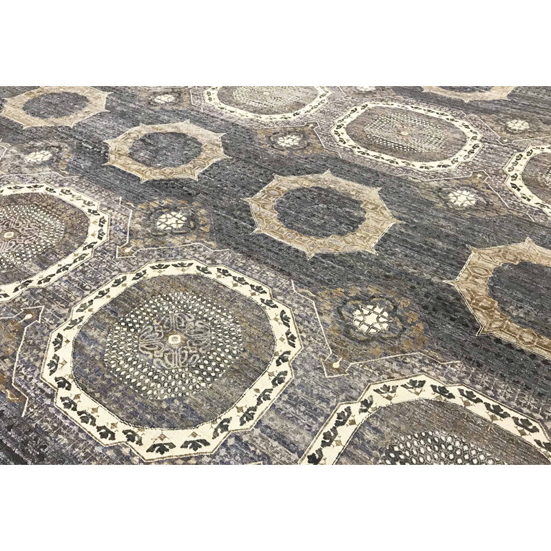 Hand-Knotted High-Quality Gray Area Rug