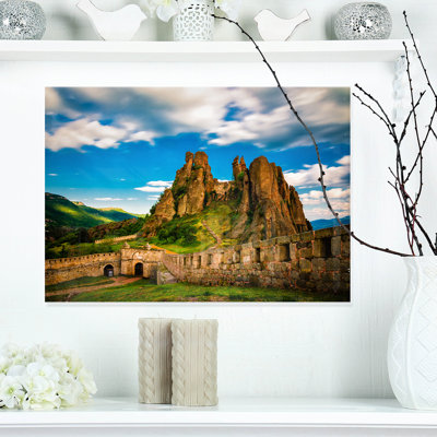 " Belogradchik Fortress And Cliffs Bulgaria "