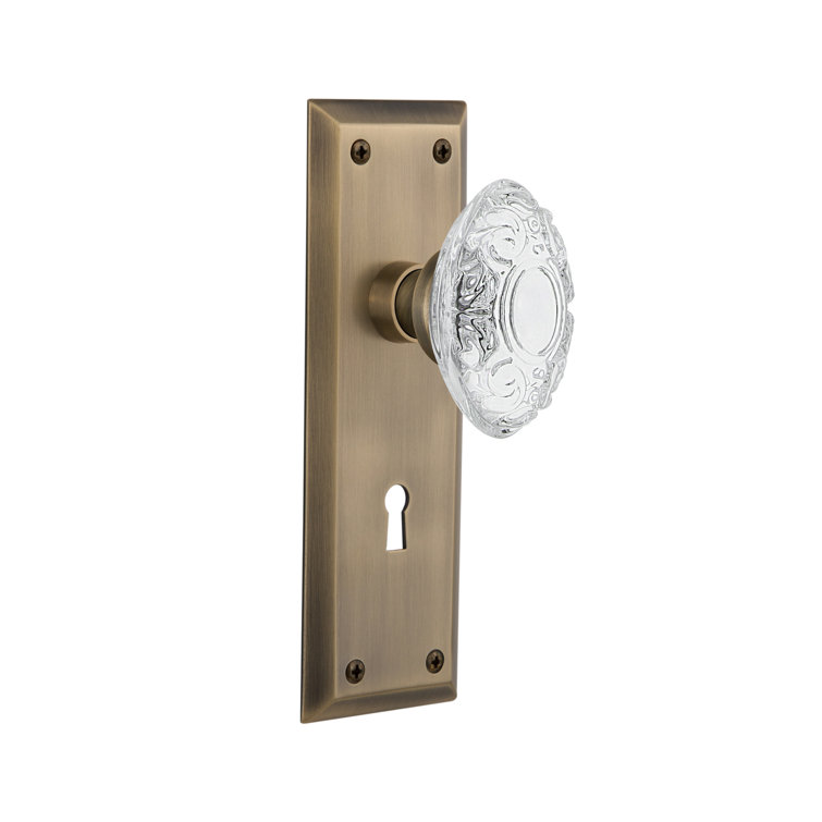 New York Plate with Decorative Keyhole and Crystal Victorian Knob