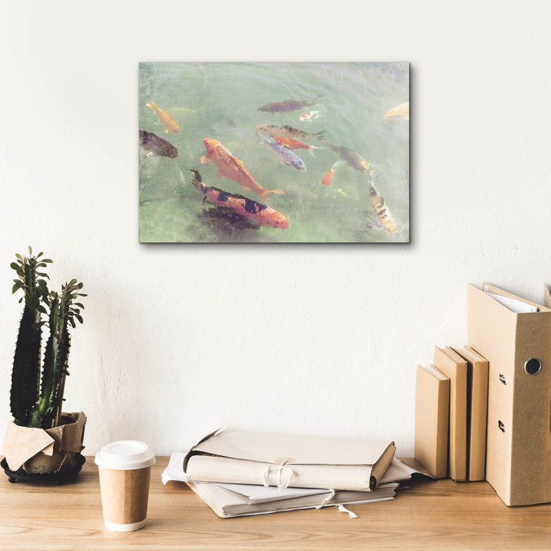 «Koi Reflections 2» par Alicia Ludwig, art mural sur toile, H 12 po x l 18 po x P 0,75 po