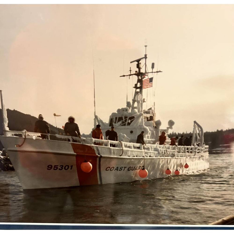 Modèle de navire USCG Cape Coral (WB-95301), H 10 po x l 30 po x P 5 po