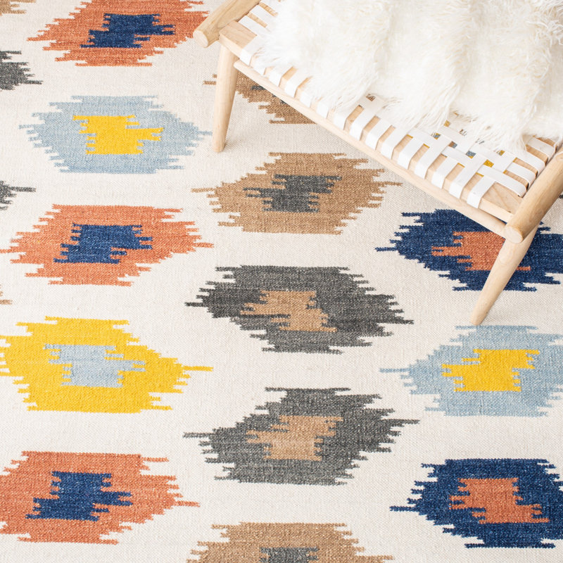 Rodgers Hand Woven Flat Weave Wool/Cotton Ikat Rug in Ivory, Square 6'