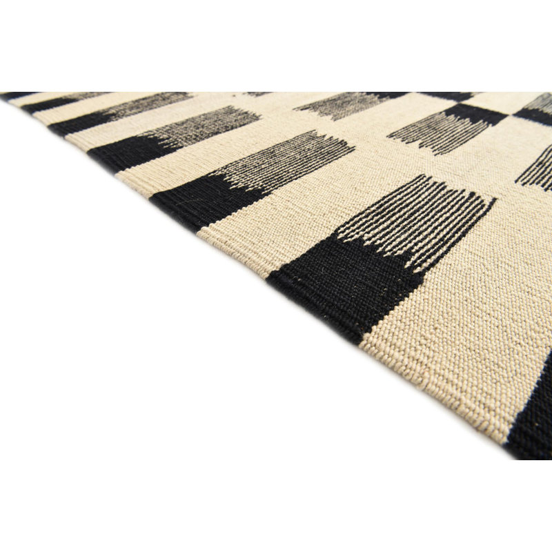 Tapis noir et blanc Noor