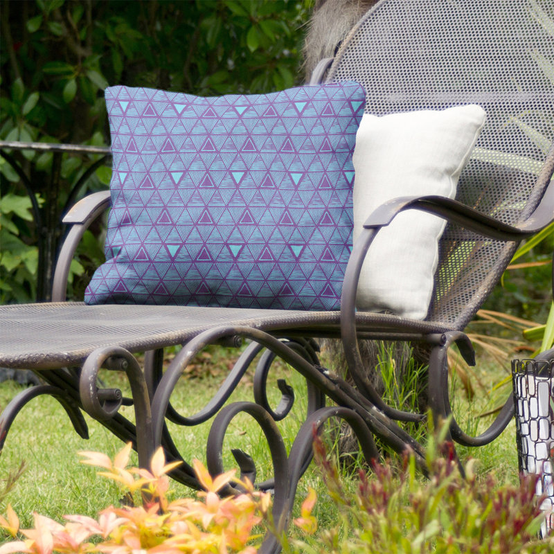 Coussin décoratif intérieur / extérieur dessiné à la main Triangles, 16 po x 16 po, Mauve/bleu sarcelle, Polyester filé