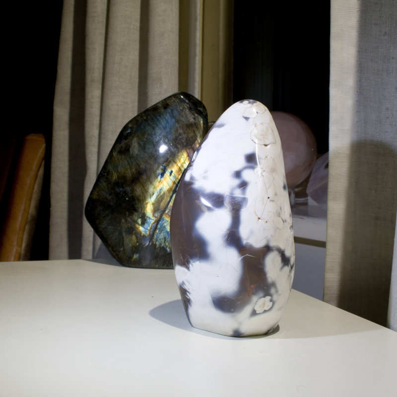 Anhat Figurines & Sculptures