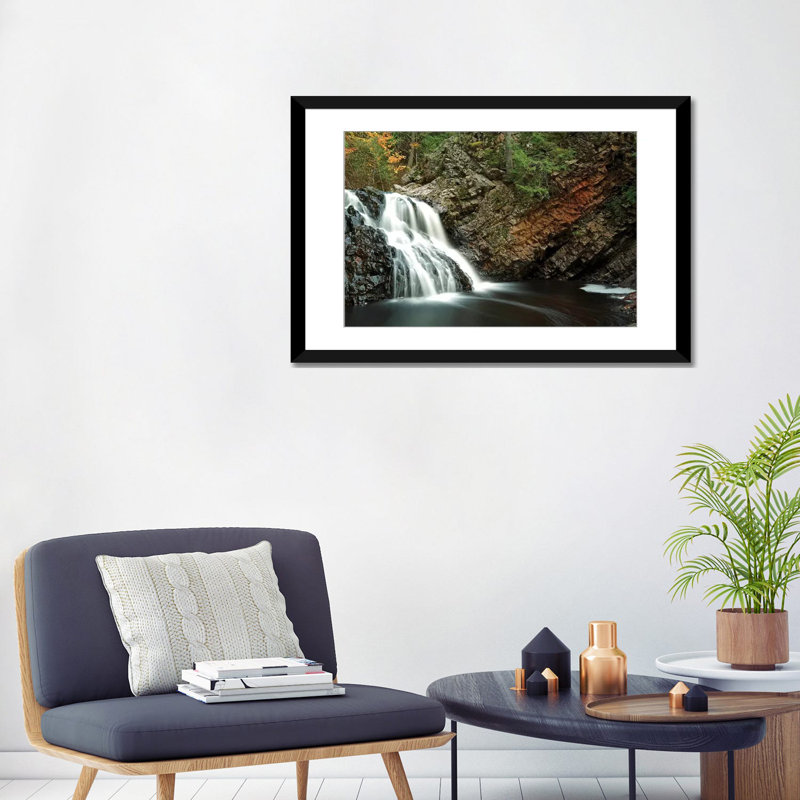 « cascade en automne, nouvelle-écosse, canada-horizontal », reproduction de photo sur toile, H 16 po x l 24 po x P 1 po