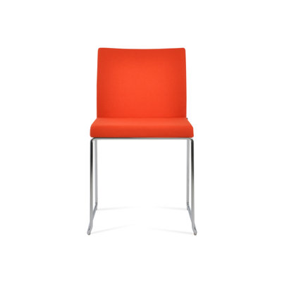 Chaise empilable en laine Aria