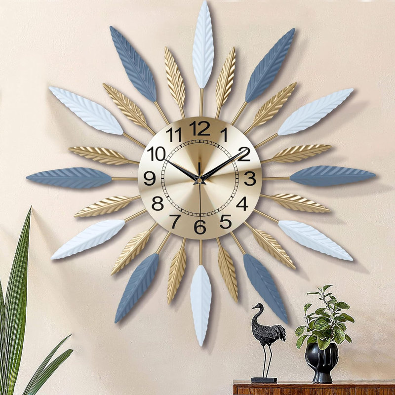 Horloge murale de 23 pouces en métal Mid Century
