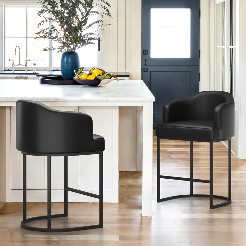 Ensemble de 2 tabourets de bar à hauteur de comptoir de 27 po, tabourets de comptoir modernes avec dossier incurvé et accoudoirs, cadres en métal noir, tabourets de bar rembourrés en tissu de lin pour îlot de cuisine, bar pour la maison