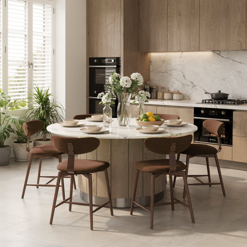 Tabourets de bar pivotants en bois à dossier incurvé rembourré (lot de 6)