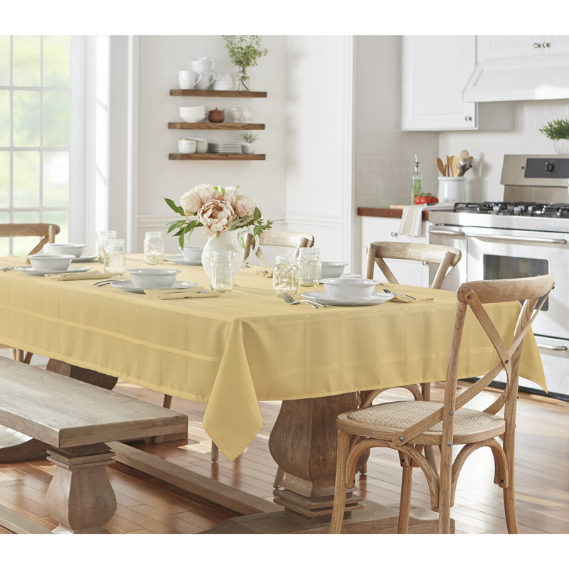 Ramiro Plaid Jacquard Square/Rectangle Tablecloth, 84" L x 60" W, Ribbon Gold