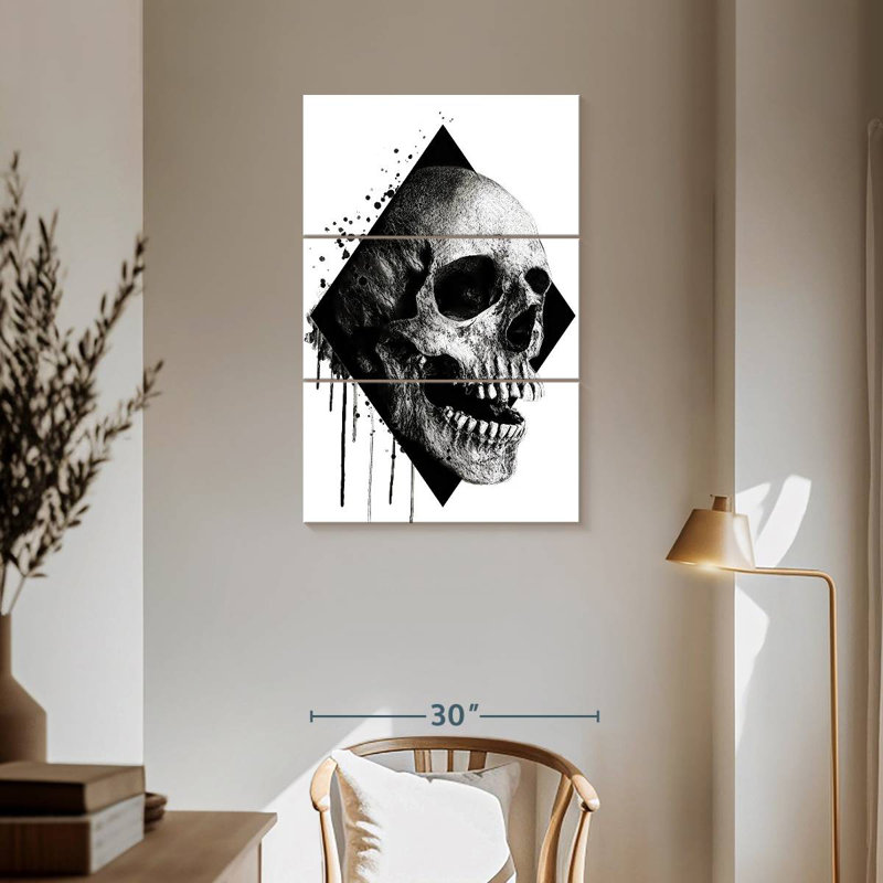 Tête de mort grunge Hitzel, H 57 po x l 36 po