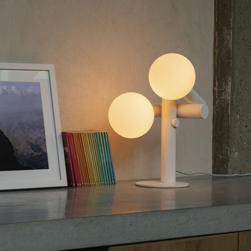 Echo Table Lamp