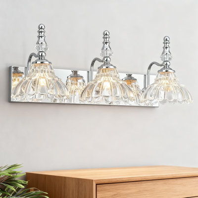 Luminaire de meuble-lavabo vintage avec abat-jour en verre floral, finition chromée à 3 lumières pour un décor de salle de bain moderne et industriel