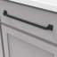 Poignée de porte Forge Collection - Entraxe de 30,5 cm (12 po) - Fer noir - Quincaillerie de style champêtre pour tiroirs et armoires-30748668-117025899-133044351