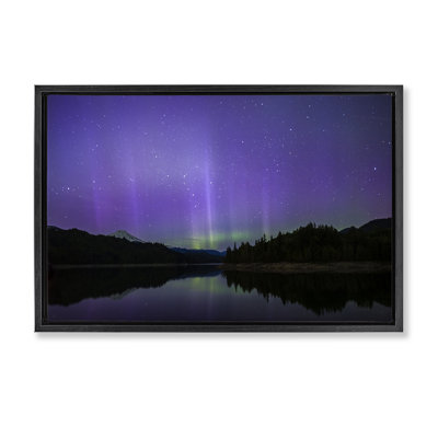 Cadre flottant Luminous Northern Lights, design par Nancy Crowell
