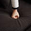 Canapé confortable en velours côtelé avec repose-pieds pour le salon-817813561