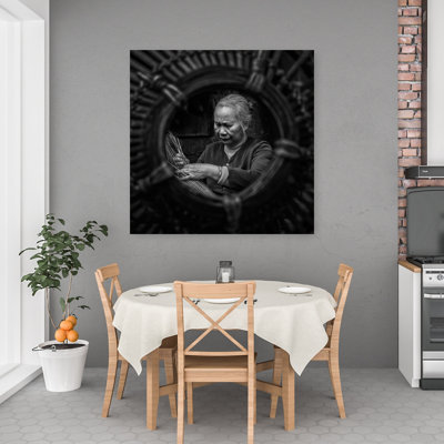Art mural vieilli, panier de tissage traditionnel