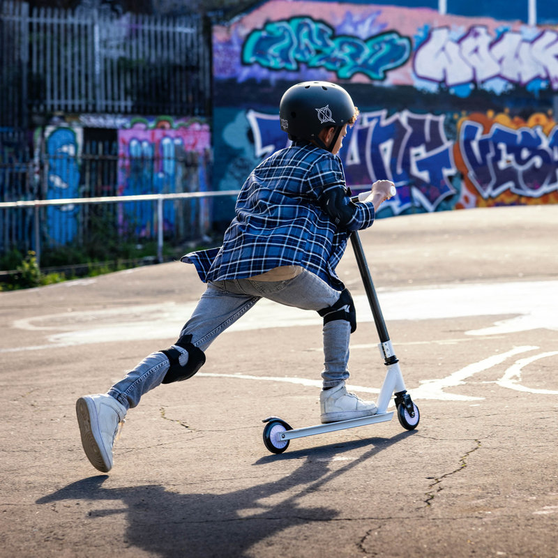 Amboy Freeport Park Scooter, White