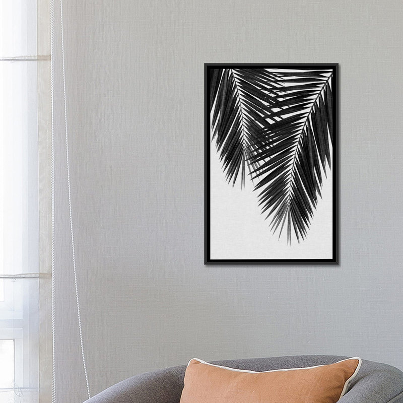 «Palm Leaf II B&W» par Orara Studio - Impression sur toile tendue sur châssis, H 26 po x l 18 po x P 1,5 po, Pas de tapis