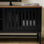 Meuble télé 63 po avec rangement considérable, portes rayées noires, matériau, 4 tablettes, idéal pour le salon, supporte une capacité de rangement de 60 po, apparence, assemblage, pour chambre et chambre à coucher, s'adapte à 60 po