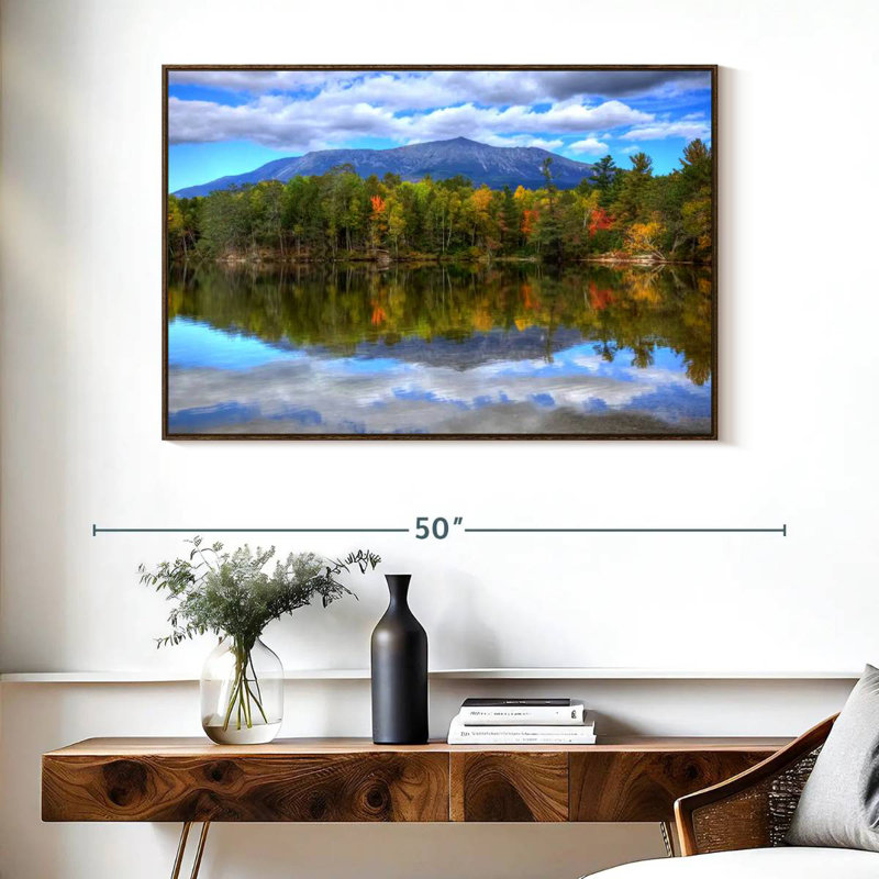 Paysage du mont Katahdin, Cadre flottant noyer, 40 po x 27 po