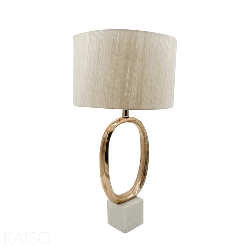 D14x28,5 "Lampe de table ovale en métal découpé avec abat-jour en lin crème