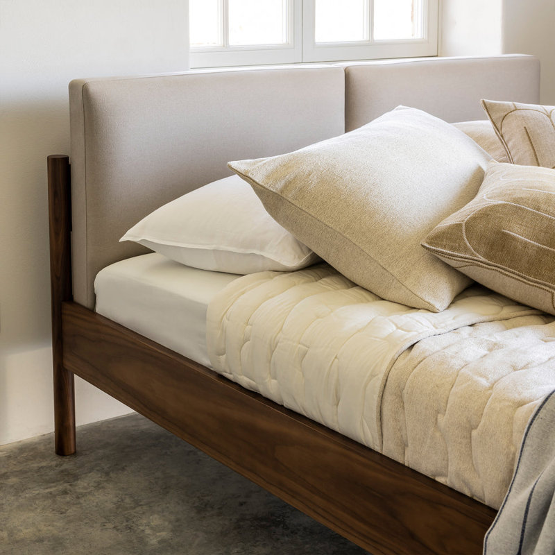 Pala Bed Us, Walnut, Queen