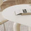 Ensemble de table de salle à manger ovale crème-107552252