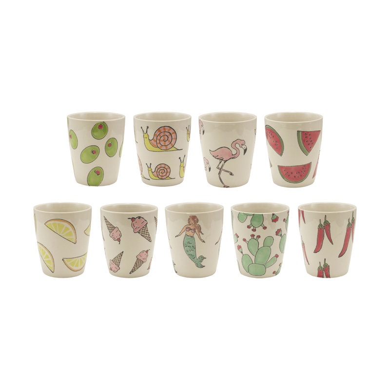 Ensemble de tasses en grès peintes à la main avec motif en relief de cire