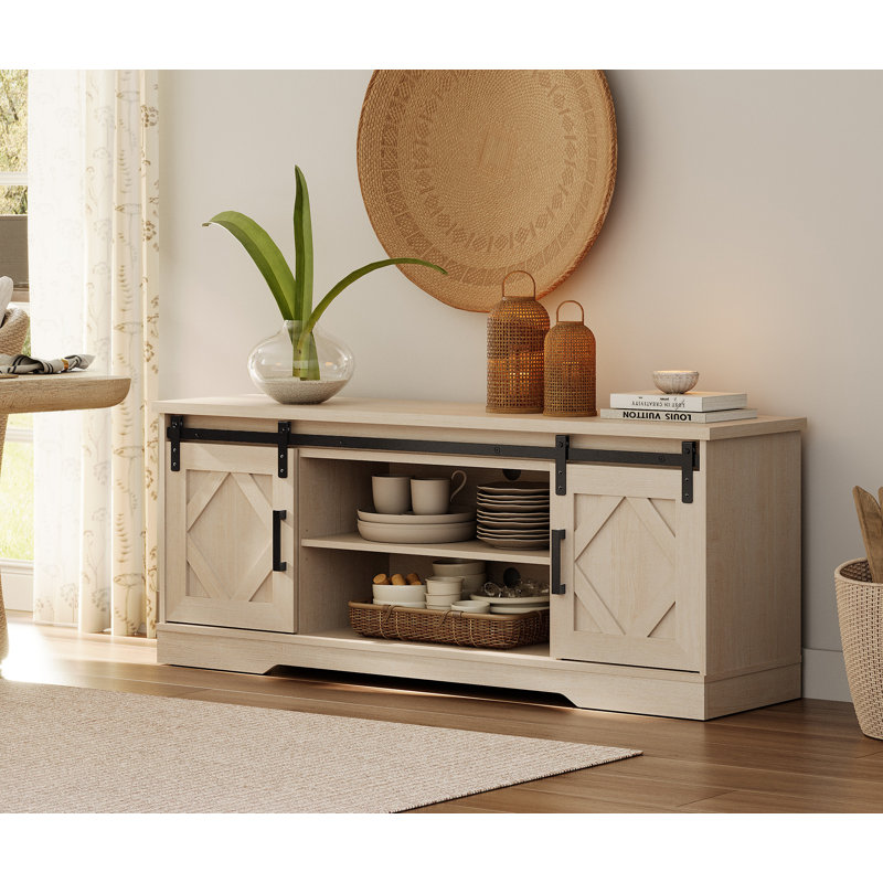 Meuble télé Glenford Modern Farmhouse pour téléviseur de 65 po ou moins avec porte de grange coulissante, Chêne pâle