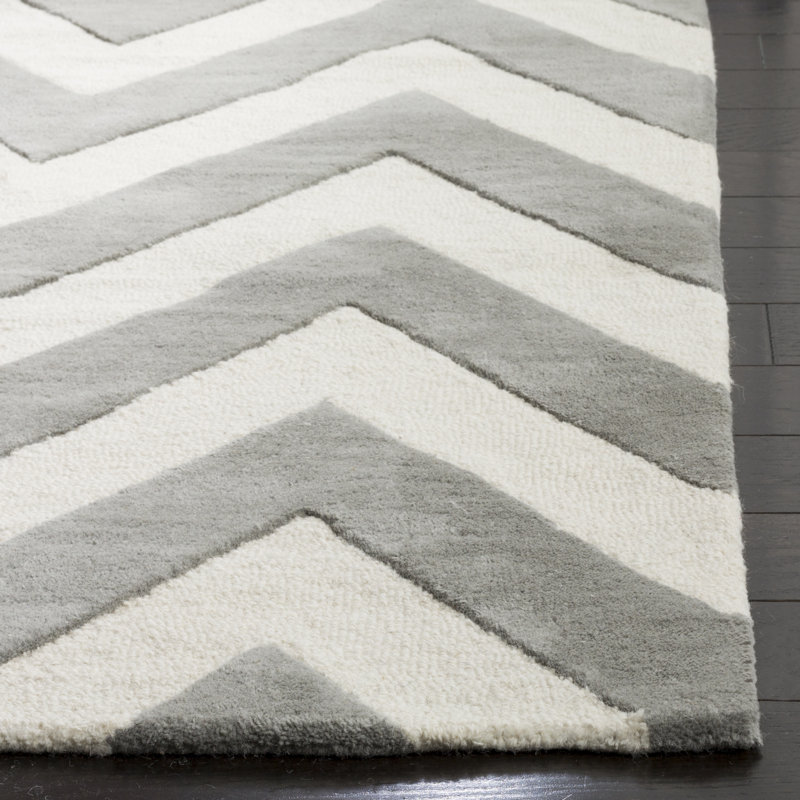 Krystyna Chevron Handmade Tufted Wool Grey/Ivory Area Rug, Rectangle 3' x 5'