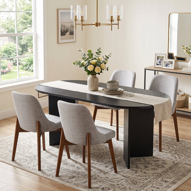 Tables de cuisine ovales noires de 67 po avec 4 chaises de salle à manger Daryl, 5 Pieces: Table, 4 Chairs