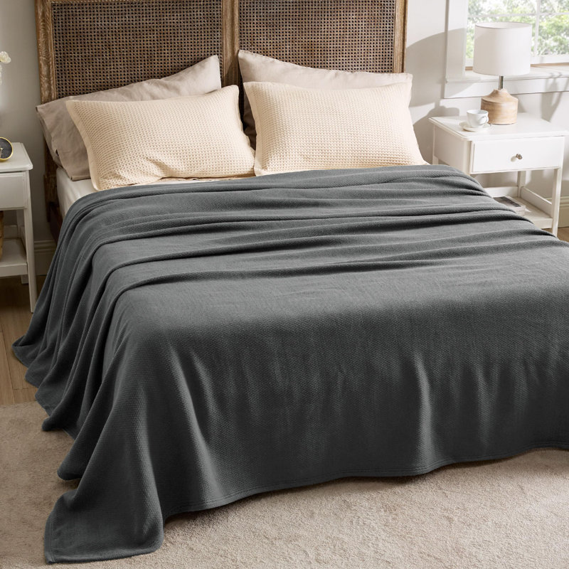 Bedsure 100% Cotton Blanket Soft Cozy Textured Herringbone Woven Blanket for All Seasons,  Dark Gray, Queen