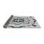Tapis vert damassé-582391215