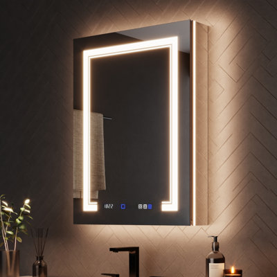  Armoire à pharmacie encastrée ou sans cadre à DEL de 24 po x H 32 po avec miroir et USB, prise de courant, miroir grossissant, désembueur, tablettes réglables