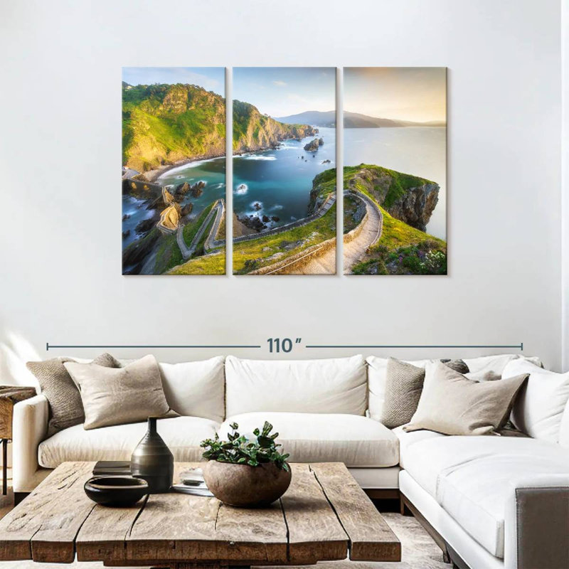 Alvord Gaztelugatxe Stairs, H 48 po x l 74 po