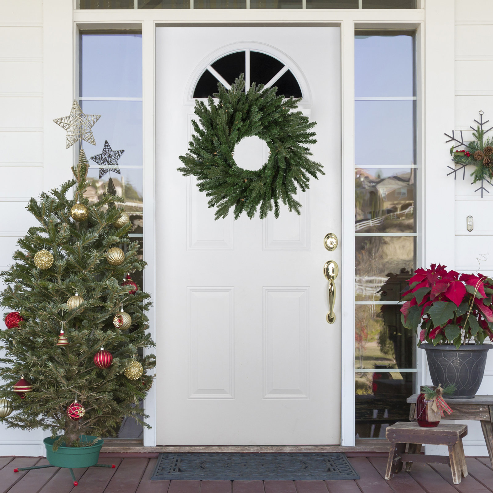 Northlight Seasonal 36" Pre-Lit Spruce Wreath, 24" H x 24" W x 6" D