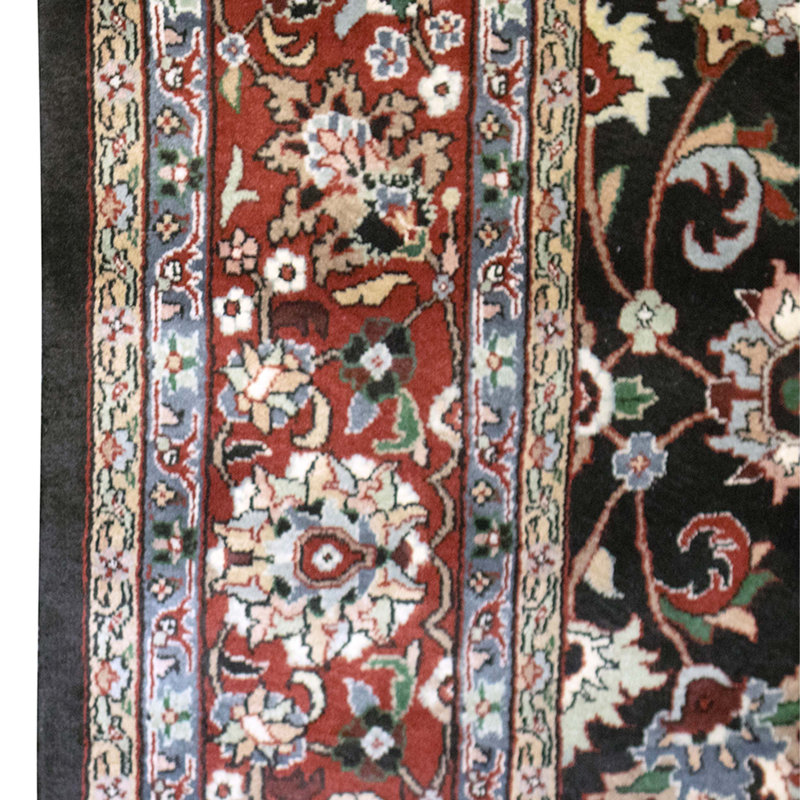 Hand Knotted Wool Oriental Area Rug in Dark Green And Red