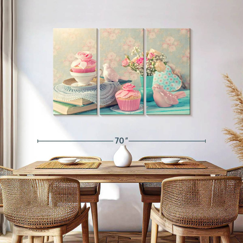 Yarlin Shabby Elegance Cupcakes, 36" H x 57" W