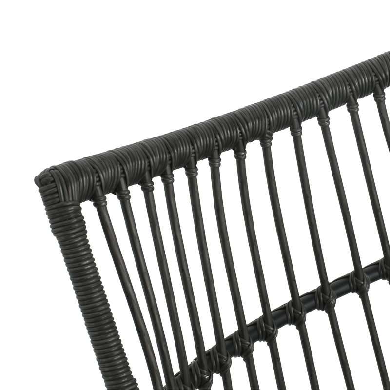 CHAISE ELAINE