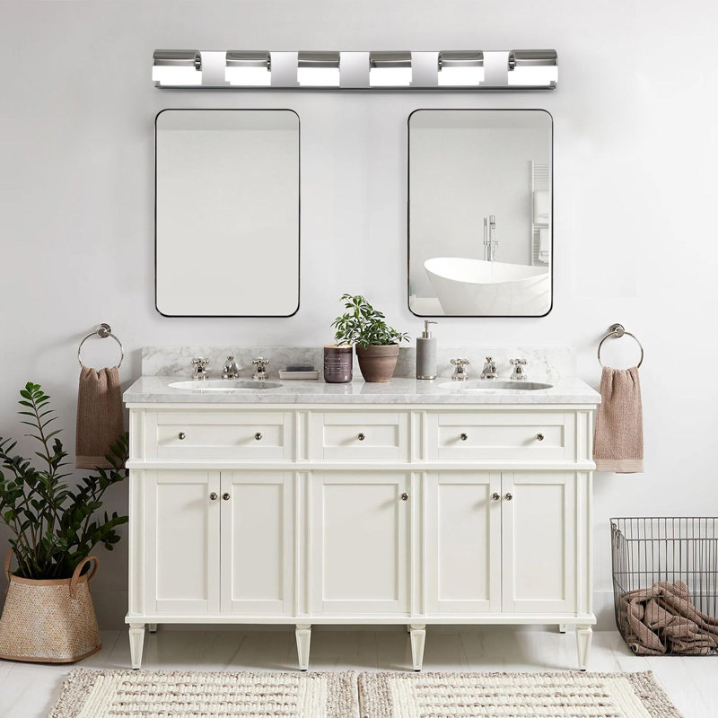 Miroir de salle de bain moderne et élégant, Six lumières, Chrome, H 4 po x l 46 po x P 3 po