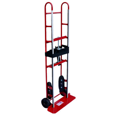 Camion électroménager avec tendeur de ceinture à cliquet