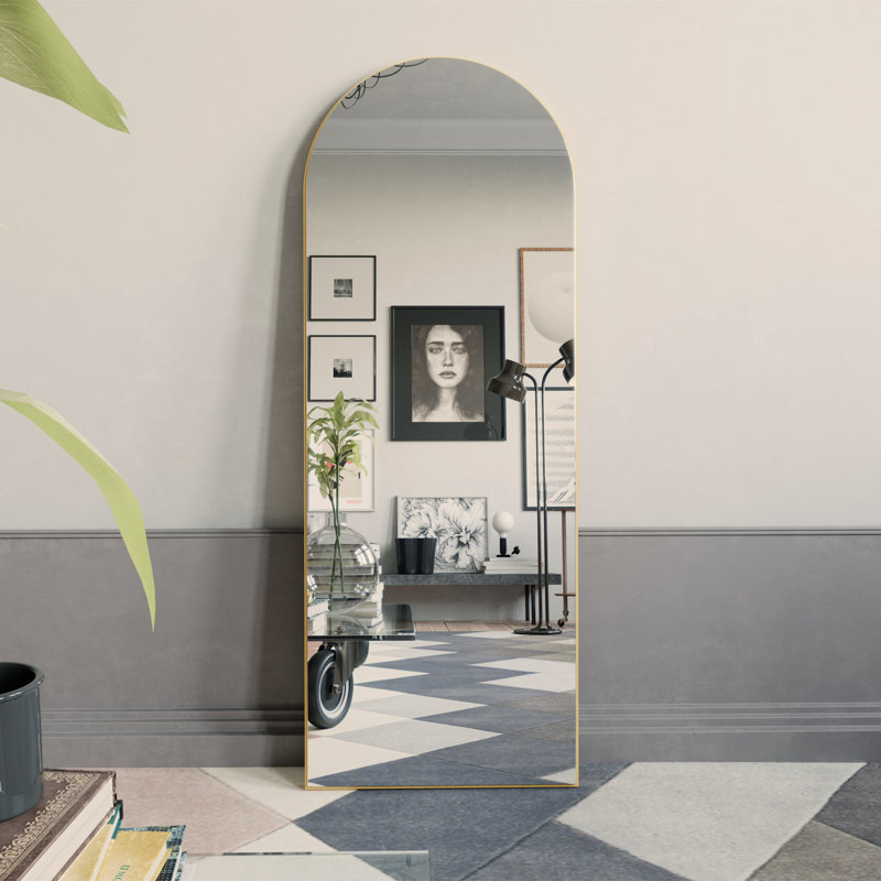 Miroir pleine grandeur en bois avec support au design arqué, Doré