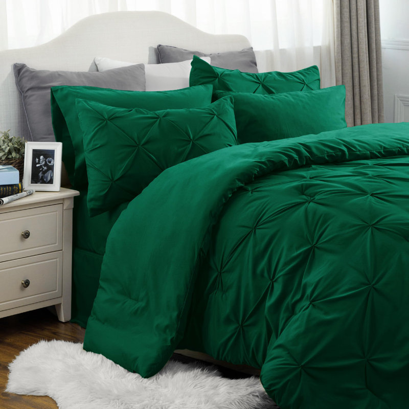 Bedsure King Burgundy Pintuck Bed-in-a-Bag - Emerald Green Pinch Pleat Comforter Set with Sheets, Pillowcases & Shams (Set of 7)